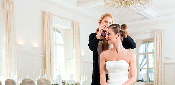 Hochsteckfrisuren und Eventfrisuren vom mobilen Friseur FlexiWell in Dresden